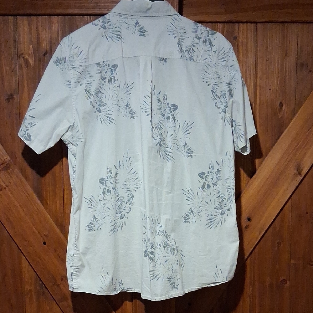 Vuori Light Sage Floral Short-Sleeve Button-Down Shirt - Picture 3 of 3